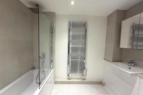 IMG_0421_rightmove_natural.jpeg