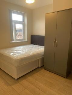 St. Marys Road, Liverpool, Merseyside, L19 photo 5