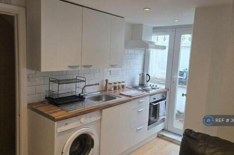 Acton Lane Chiswick, London, W4 photo 5