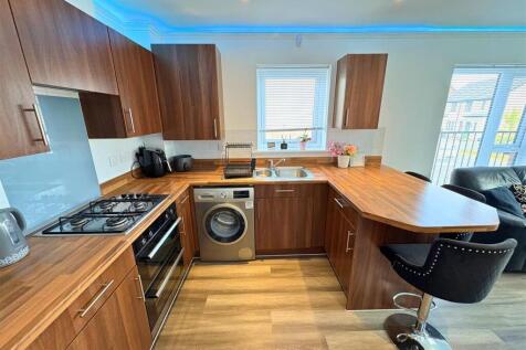 Kitchen a (edit).jpg