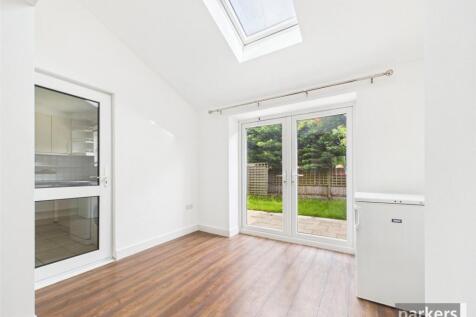 The Delph, Lower Earley, Reading, Berkshire, RG6 photo 4