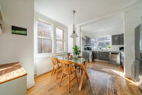 London, SW2 - property photo