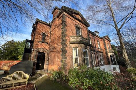 1-bed flat on Shrewsbury Road, Oxton, Wirral, £950/mo