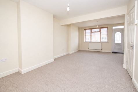 St. Philips Road, Swindon, SN2 photo 3