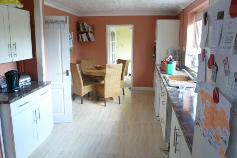 Bradwell Road, Longthorpe, PE3 9PZ photo 3