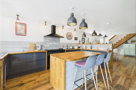 Kitchen/Diner/Lounge