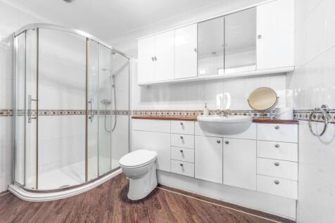 Double Bedroom Two En-Suite