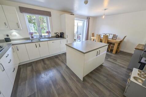 tlc_8abf55f3-1644-4b3e-b77d-aacaab59616e_4efa06c.j