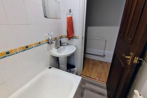 Bathroom (2)