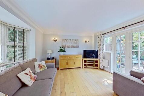 Harper-Mews-Earlsfield-SW17-06152026_163238.jpg
