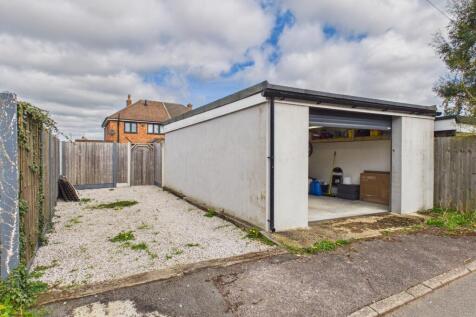 CAM02119G0-PR0566-STILL022