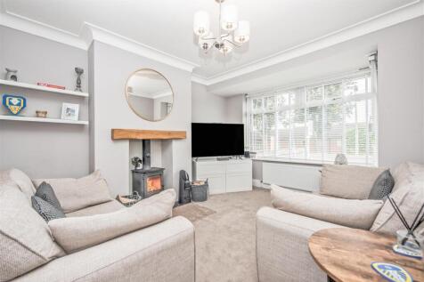 Living Room: