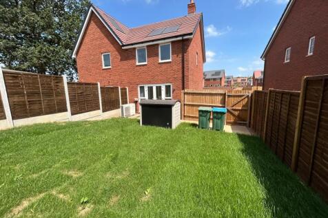 Radburn Drive, The Meadows, Coventry photo 4