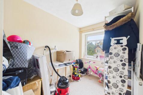 CAM01740G0-PR0469-STILL001