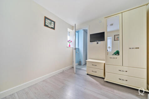 f44af318-8098-442...