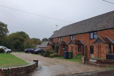 Heath End, Newbury photo 2