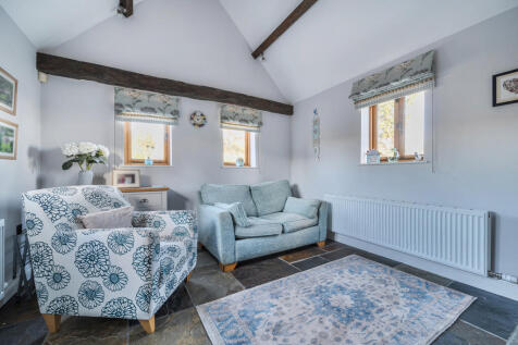 1384815-3-6925c0a...