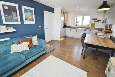 Open Plan Living/Kit