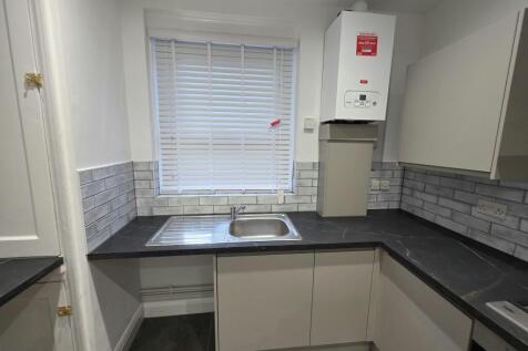 Joscoyne House, Philpot Street, Tower Hamlets, London photo 5