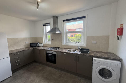 Asquith Avenue, Tang Hall photo 3