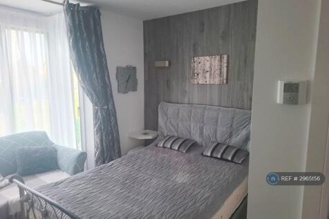 Double Bed
