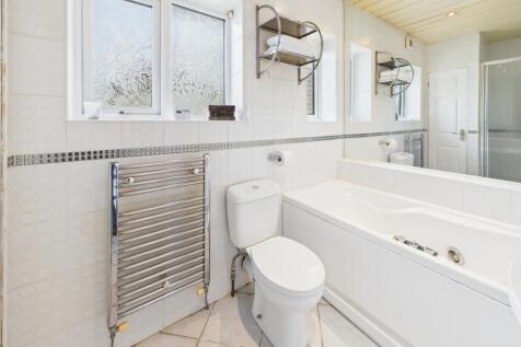 CAM02386G0-PR0146-STILL033 - Copy