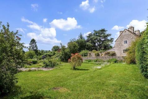 63-64 Calmsden - Garden 1.jpg