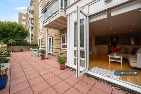 Isle Of Dogs, London, E14 photo 3