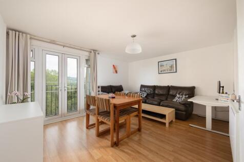 44 Saffron Court Bath BA1 6DF-1.jpg