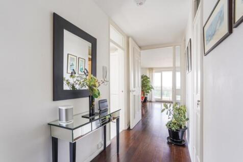 Flat 83, Rosebank...