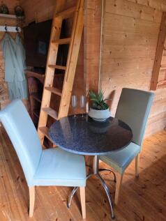 Garden Room Dining Area