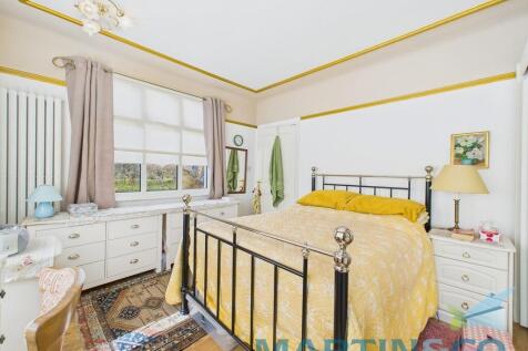 CAM01870G0-PR0161...