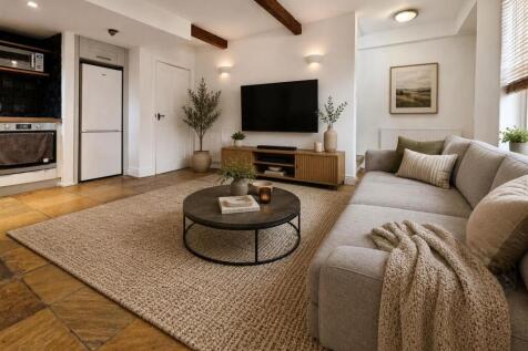 Staged Lounge