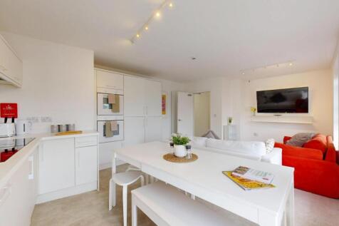 5-bed house on Ashby Road, Loughborough, £3,358/mo