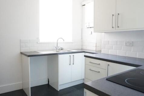 Flat 2 27 - 29 Westcott Street, Hull, HU8 8LR photo 3