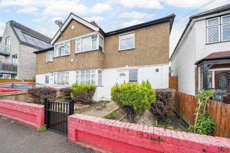 Mitcham, CR4 - property photo