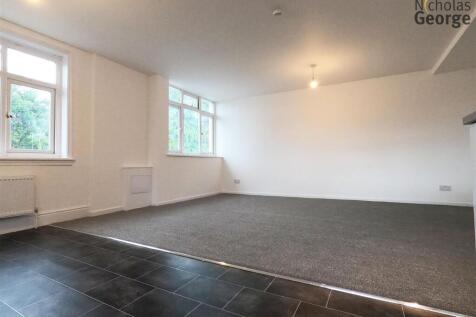 sandford rd 113 flat 3 living room.jpg