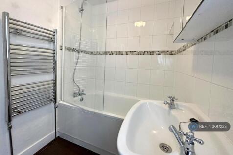Main Bathroom With Toilet 