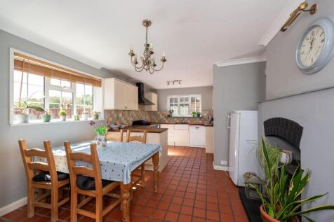 Breakfast Area/Kit