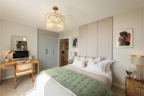 Royal Gateway - Show Home - Bedroom