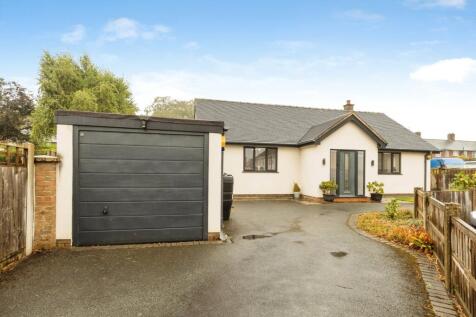 Front / Garage
