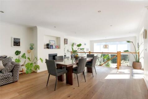 Sitting/Dining Rm