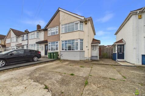 Presented by Clinton at EweMove Bexleyheath and Da