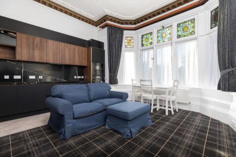 10, Bruce Road, Glasgow, G41 photo 3