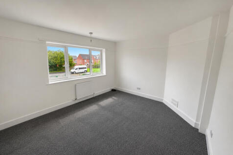 Trenchard Close, Newton photo 4