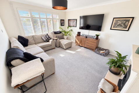 Lounge 1