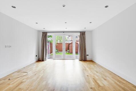 06-1910JHPropWorld - 60 Larkbere Road - 14.jpg