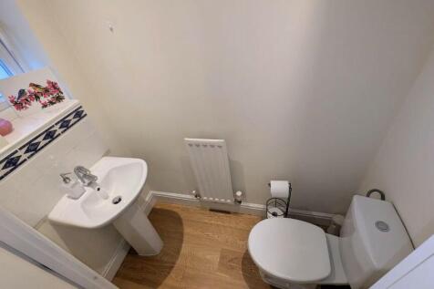Griffin Close, Birmingham, B31 photo 5