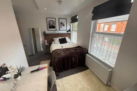 Westbourne Road, Fallowfield photo 5