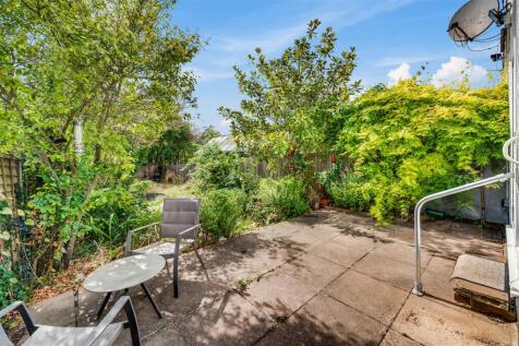 Daniels_5A, Riffel Road London, NW2_005.jpg